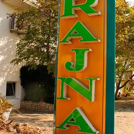 בית הארחה Rajna סטאריגרד-פקלניצה