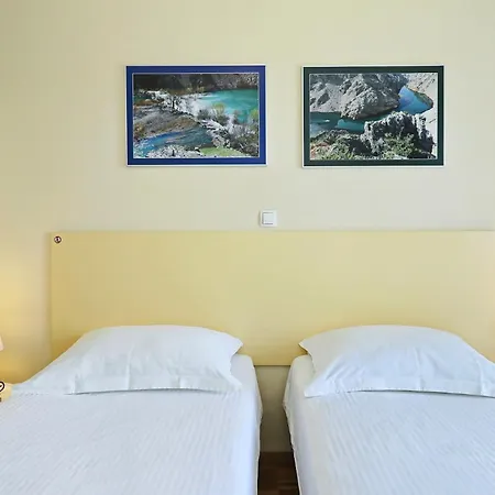 Rajna Starigrad Paklenica