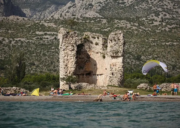 Rajna 2* Starigrad Paklenica