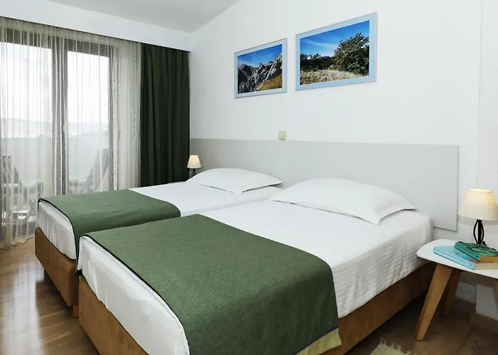 Rajna Guest house 2*