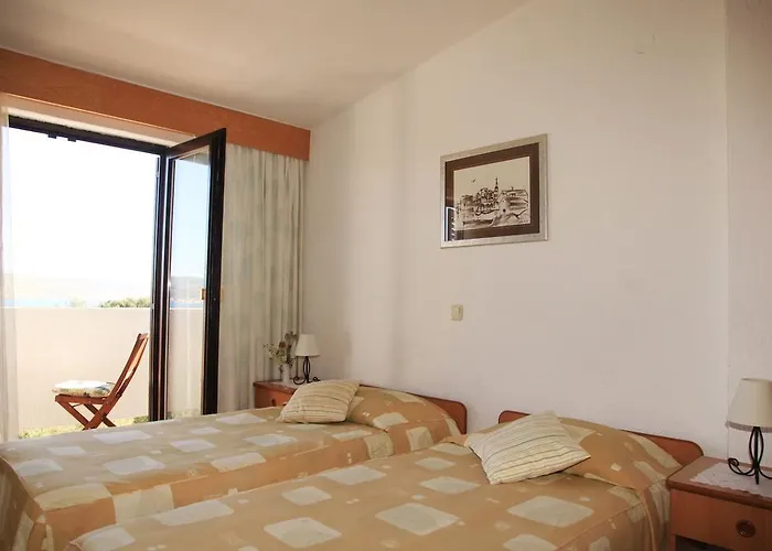 Rajna 2* Starigrad Paklenica