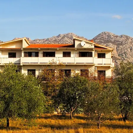 Rajna 2* Starigrad Paklenica