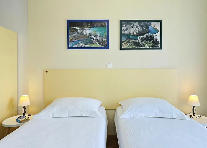 Rajna Стариград-Пакленица